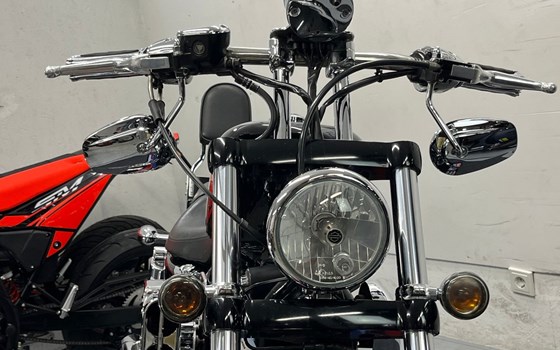 Gebrauchtmotorrad Harley-Davidson Sportster XL 883 - Bild 2