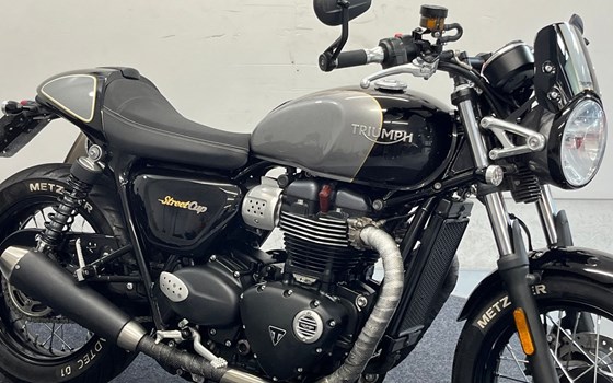 Gebrauchtmotorrad Triumph Street Cup - Bild 2