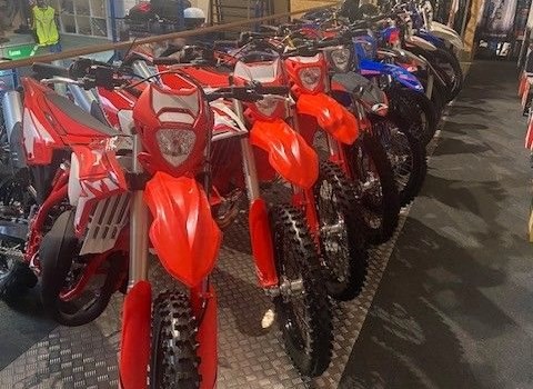 Neufahrzeug Beta RR 125 4T LC Enduro - Bild 10