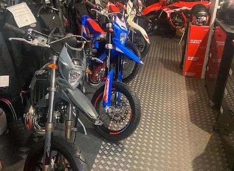 Neufahrzeug Beta RR 125 4T LC Enduro - Bild 9