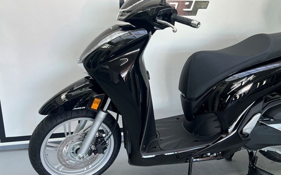 Gebrauchtmotorrad Honda SH350i - Bild 7