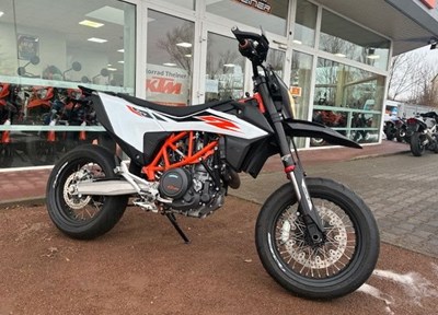 GEBRAUCHTFAHRZEUG KTM 690 SMC R