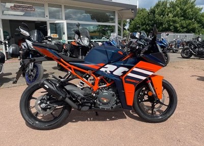NEUFAHRZEUG KTM RC 390