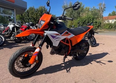 NEUFAHRZEUG KTM 390 SMC R