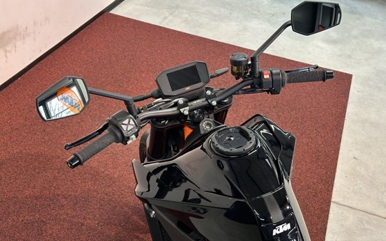 Gebrauchtmotorrad KTM 890 Duke R - Bild 14