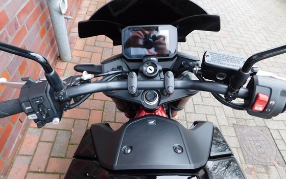 Gebrauchtmotorrad Honda CB750 Hornet - Bild 12