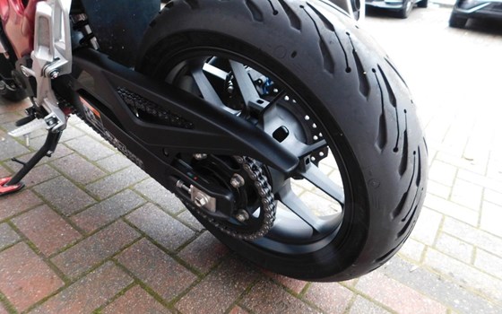 Gebrauchtmotorrad Honda CB750 Hornet - Bild 8