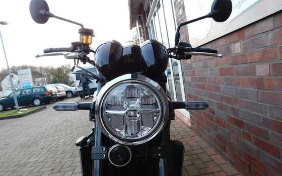 Gebrauchtmotorrad Kawasaki Z900 RS - Bild 6