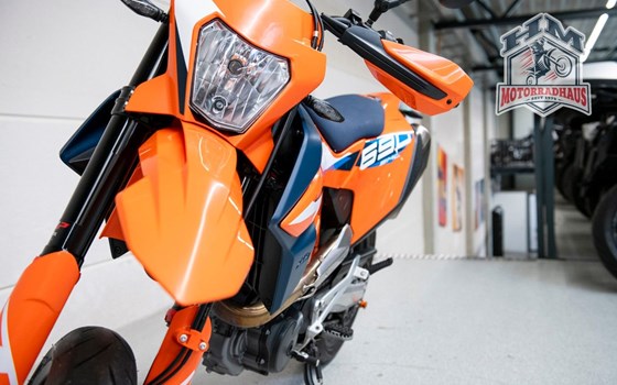 Gebrauchtmotorrad KTM 690 SMC R - Bild 6