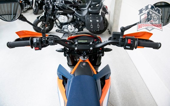 Gebrauchtmotorrad KTM 690 SMC R - Bild 7