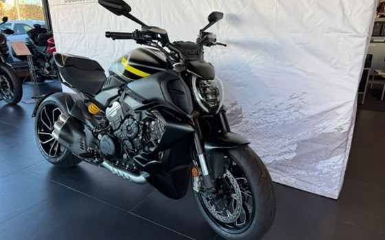 Gebrauchtmotorrad Ducati Diavel V4 - Bild 3