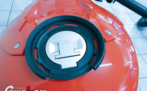 Gebrauchtmotorrad BMW S 1000 R - Bild 8