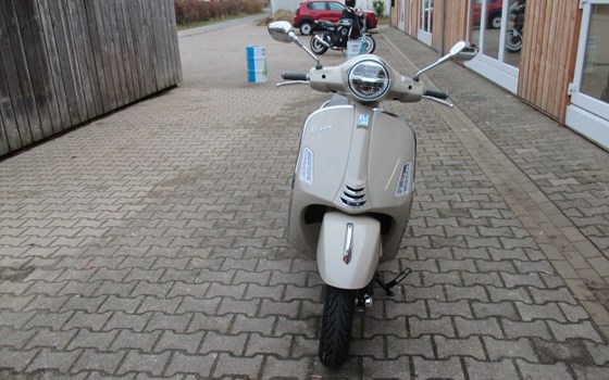 Neufahrzeug Vespa GTS 125 - Bild 7