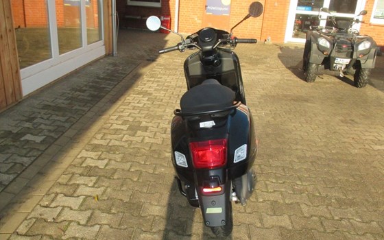 Neufahrzeug Vespa GTV 300 - Bild 4