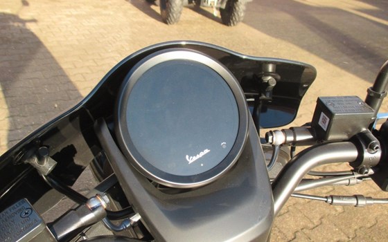 Neufahrzeug Vespa GTV 300 - Bild 9