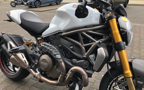 Gebrauchtmotorrad Ducati Monster 1200 S - Bild 11