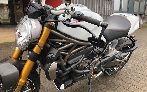 Gebrauchtmotorrad Ducati Monster 1200 S - Bild 2