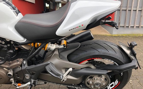 Gebrauchtmotorrad Ducati Monster 1200 S - Bild 5