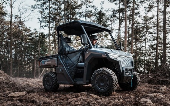 Neufahrzeug CFMOTO Uforce U6 EV - Bild 2