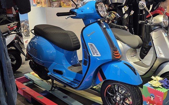 Neufahrzeug Vespa GTS 310 SuperSport - Bild 1