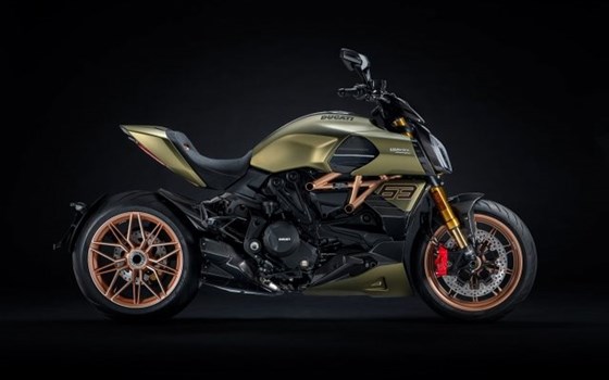 Gebrauchtmotorrad Ducati Diavel 1260 Lamborghini - Bild 1