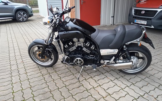 Gebrauchtmotorrad Yamaha V-Max VMX 1200 - Bild 3