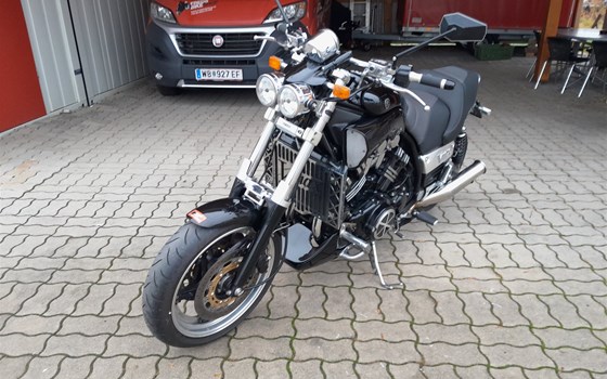 Gebrauchtmotorrad Yamaha V-Max VMX 1200 - Bild 4