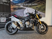 Neumotorrad Triumph Speed Triple 1200 RS Inklusive Zubehör