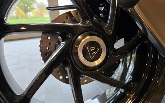 Neufahrzeug Triumph Speed Triple 1200 RS - Bild 11