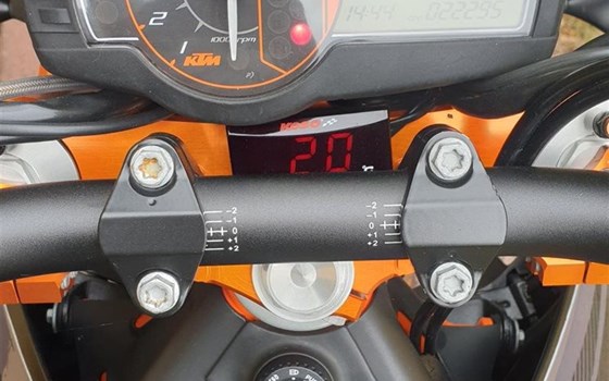 Gebrauchtmotorrad KTM 690 SMC R - Bild 4