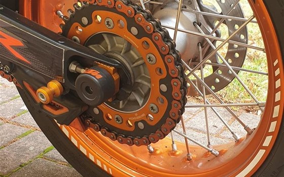 Gebrauchtmotorrad KTM 690 SMC R - Bild 9