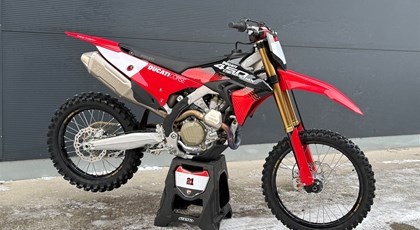 Neumotorrad Ducati Desmo450 MX Factory