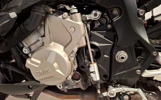 Gebrauchtmotorrad BMW S 1000 R - Bild 14