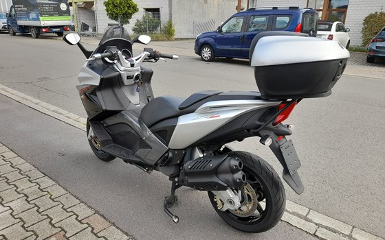 Gebrauchtmotorrad Aprilia SRV 850 i.e. - Bild 4