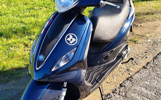 Gebrauchtmotorrad Piaggio New Fly 125 i.e. 3V - Bild 1