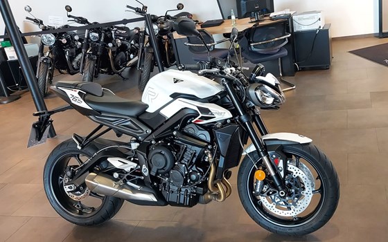 Gebrauchtmotorrad Triumph Street Triple 765 R - Bild 1