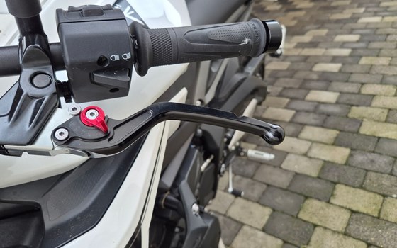 Gebrauchtmotorrad Triumph Street Triple 765 R - Bild 8