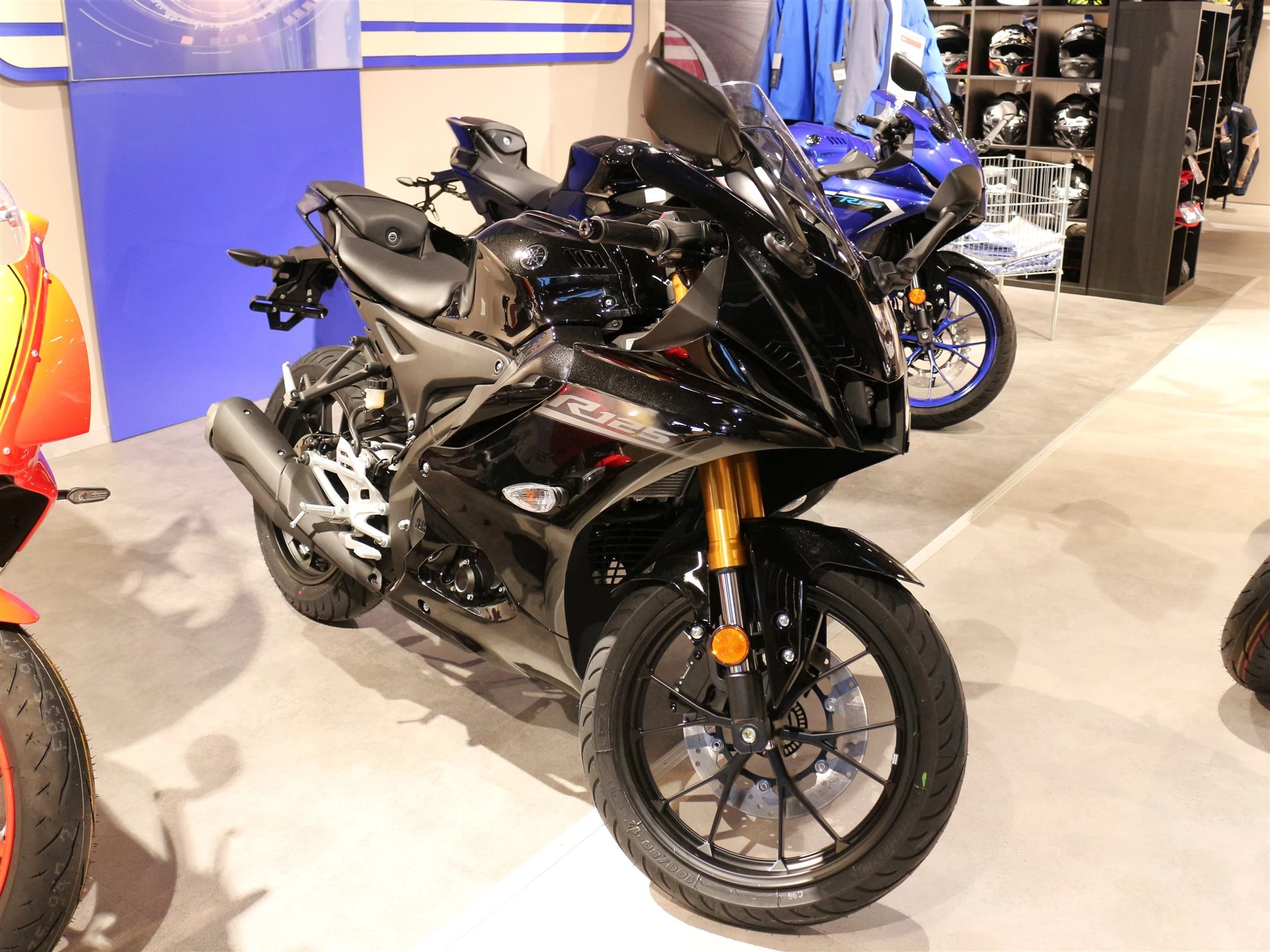 Yamaha R125 