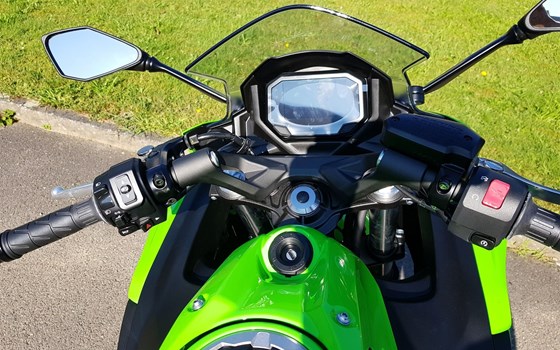 Neufahrzeug Kawasaki Ninja 650 KRT - Bild 4