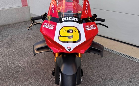 Gebrauchtmotorrad Ducati Panigale V4 - Bild 1