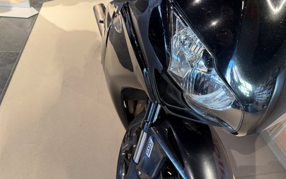 Gebrauchtmotorrad Honda CBR1000RR Fireblade - Bild 17