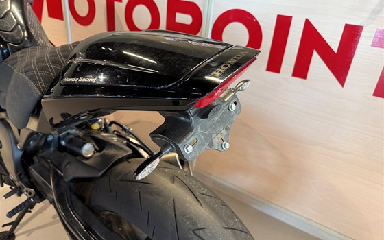 Gebrauchtmotorrad Honda CBR1000RR Fireblade - Bild 5