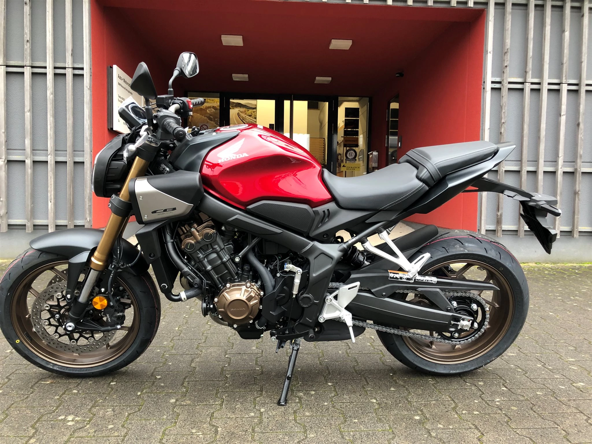 Honda CB650R E-Clutch