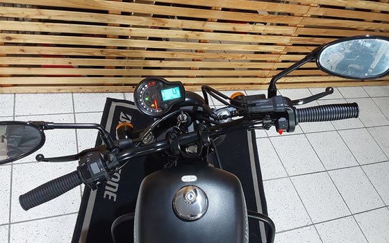 Gebrauchtmotorrad Hyosung GV 125 S Aquila - Bild 7