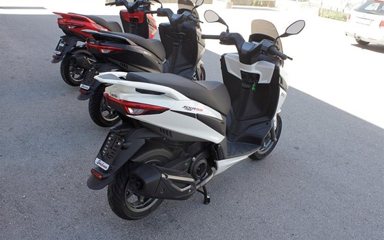 Neufahrzeug Aprilia SXR 50 - Bild 12