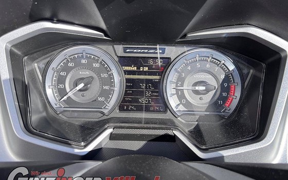 Gebrauchtmotorrad Honda Forza 350 - Bild 11