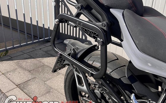 Gebrauchtmotorrad Yamaha Niken GT - Bild 7