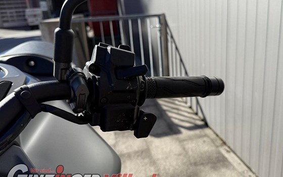 Gebrauchtmotorrad Yamaha MT-09 Y-AMT - Bild 9