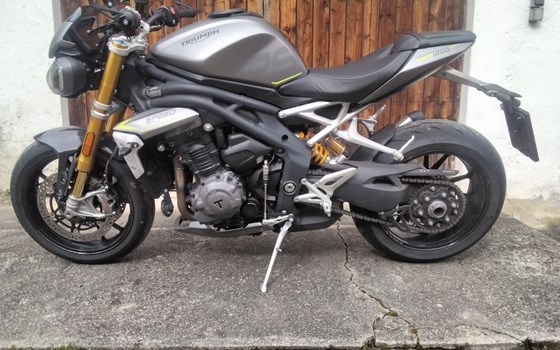 Gebrauchtmotorrad Triumph Speed Triple 1200 RS - Bild 1