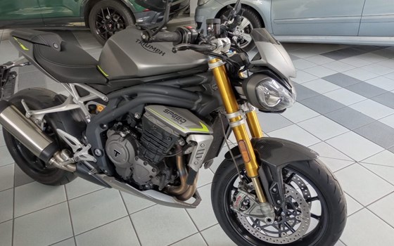 Gebrauchtmotorrad Triumph Speed Triple 1200 RS - Bild 4